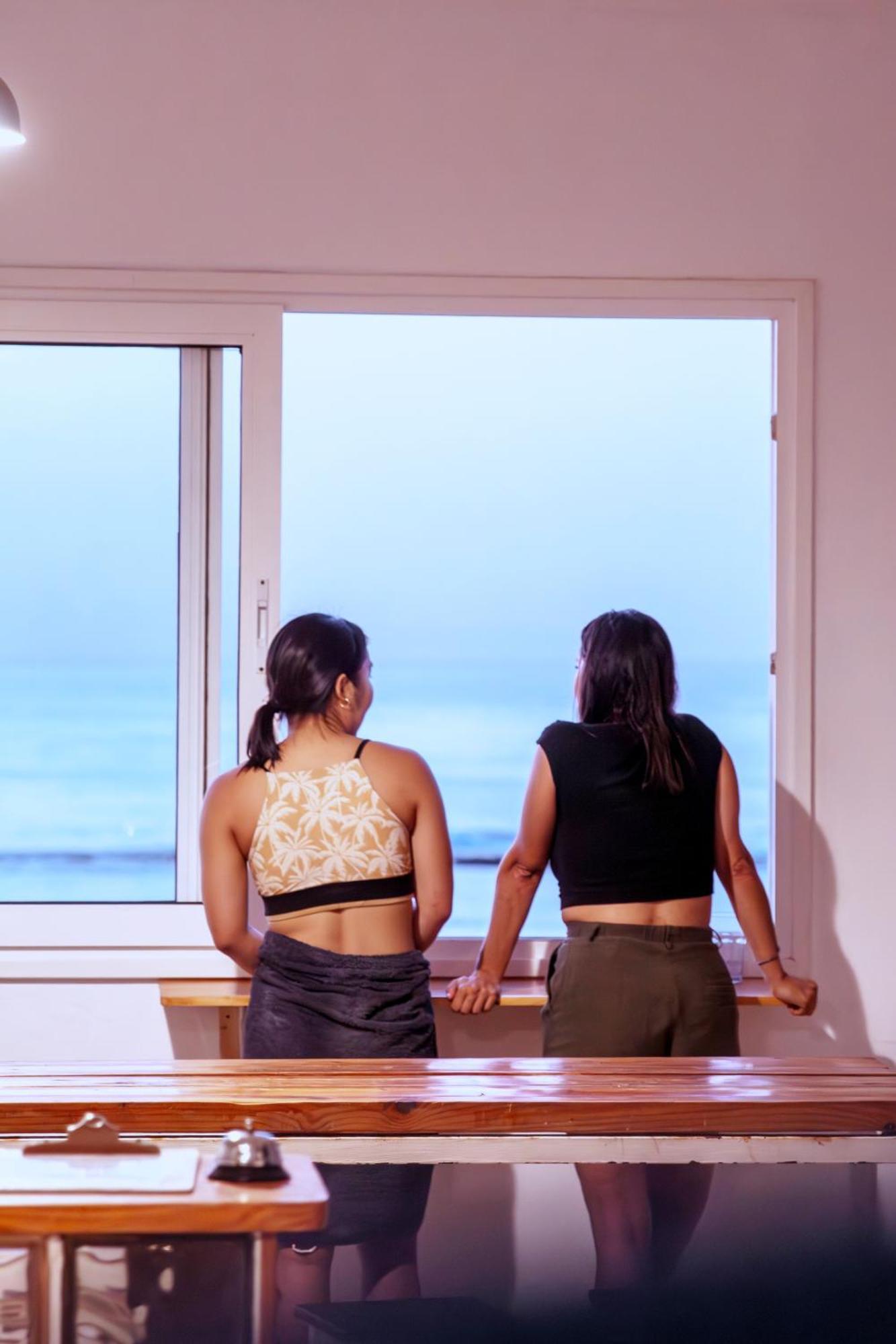 Surf House Gran Canaria ลาสปัลมาส เด กรานคานาเรีย ภายนอก รูปภาพ